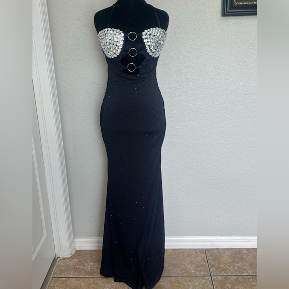 SET Active Strapless Black Dress with Silver Details - Picture 1 of 5